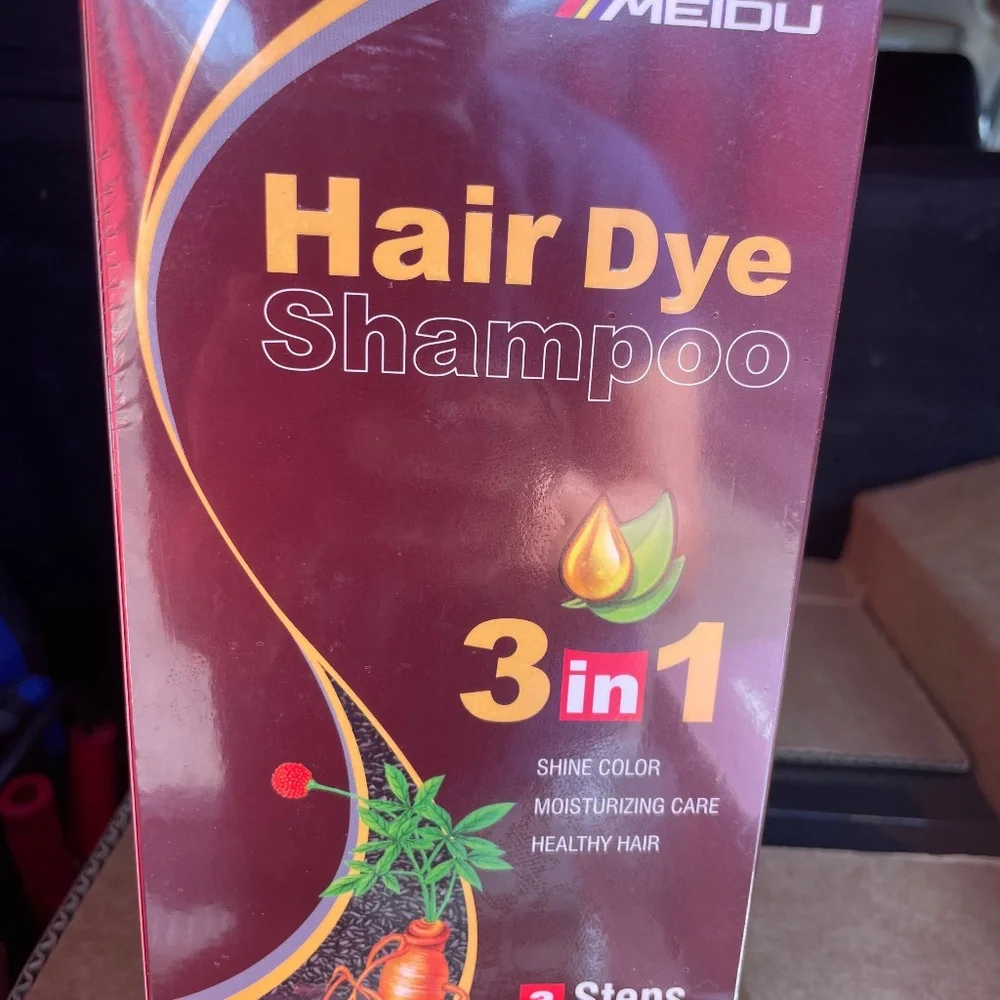 Shampoo - Picture 1 of 3